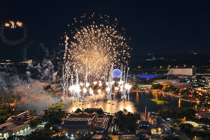 Family pack 77 Miles Helicopter Tour Fireworks & all Theme Parks