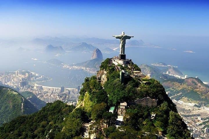 Private 60 min Helicopter Tour in Rio de Janeiro for 3 people