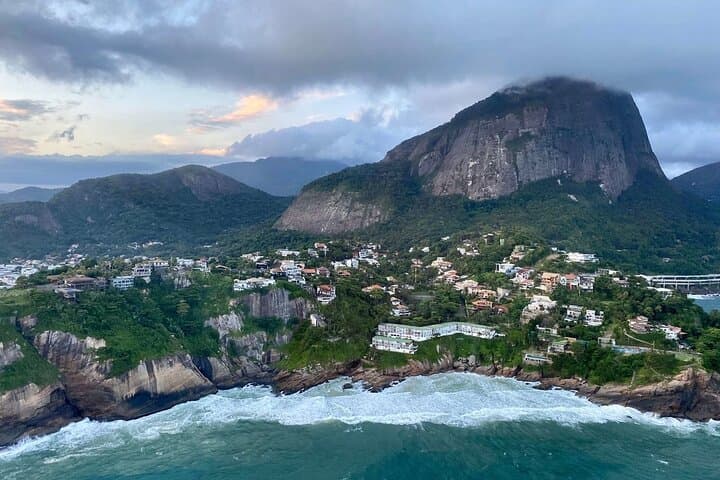 Private Helicopter Tour in Rio de Janeiro -DOORS OFF - 3 people