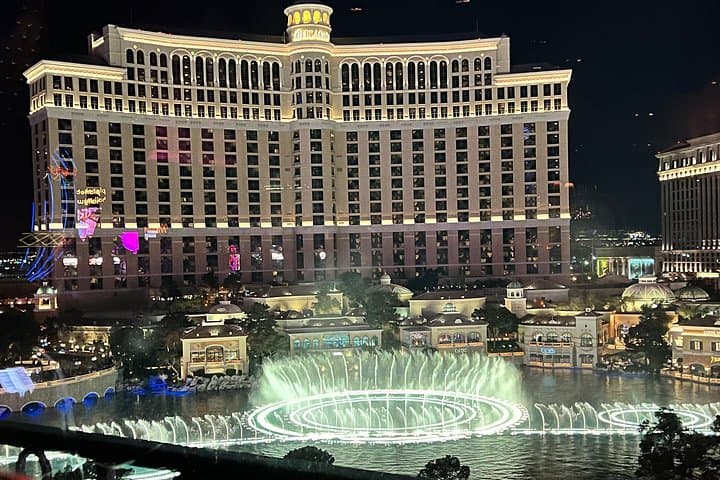 Helicopter Flight of the Las Vegas Strip with Eiffel Tower Dinner