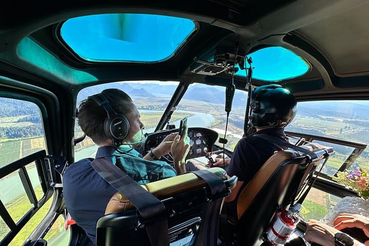 BC Backcountry Helicopter Tours (Depart SKY Hangar)
