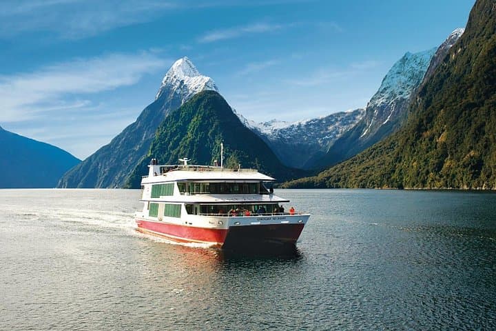 Milford Sound Tour Cruise and Helicopter