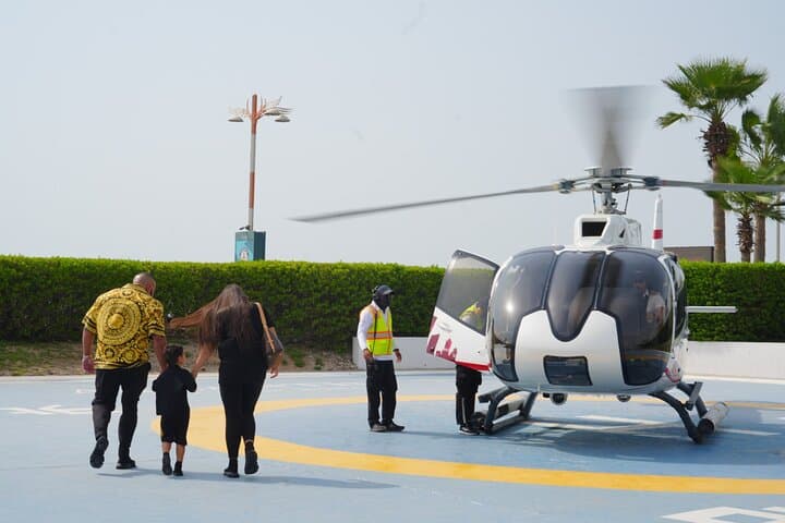 Atlantis Helicopter Tour and Dubai Marina Yacht Cruise Combo