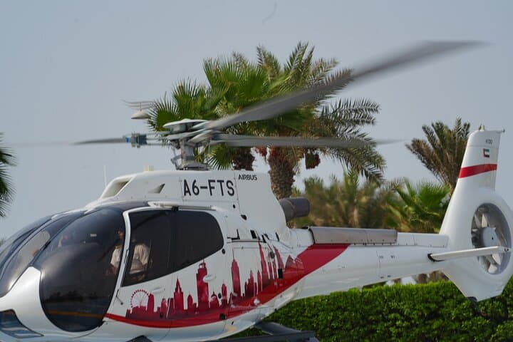 Atlantis Helicopter Tour and Dubai Marina Yacht Cruise Combo