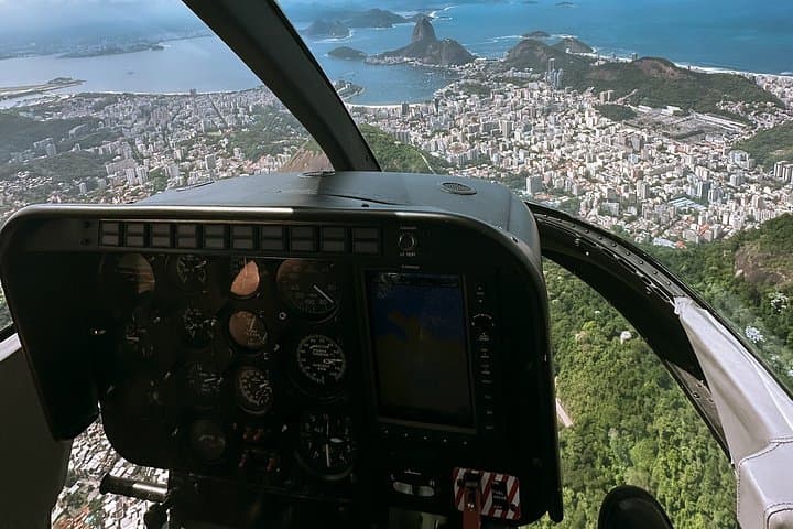 Rio de Janeiro : Helicopter flight Christ the Redeemer