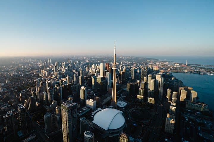 20 km Helicopter Tour over Toronto