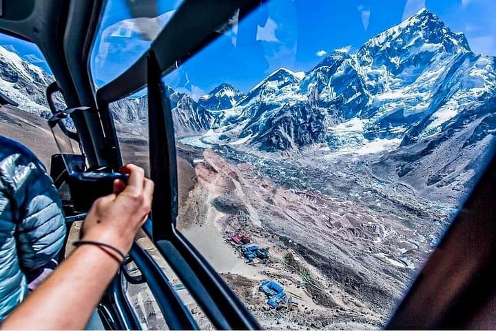 Everest Base Camp & Kala Patthar Landing Helicopter Tour