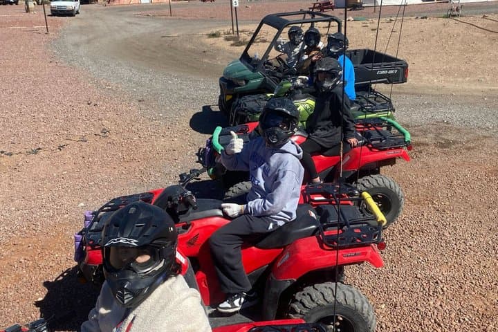 Grand Canyon Helicopter and Ranch Adventure by Luxury Vehicle